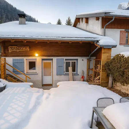 Familial & Bains Thermaux Apartment