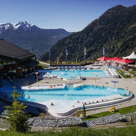 Familial & Bains Thermaux Ovronnaz