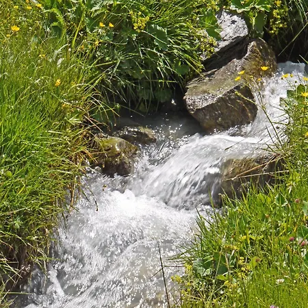 Familial & Bains Thermaux Διαμέρισμα *